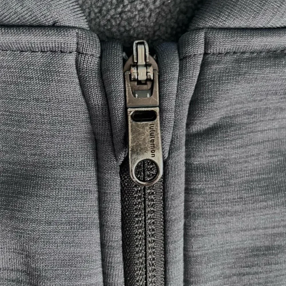 Lululemon Revolution Bomber Heathered Jay Grey / Black Size L